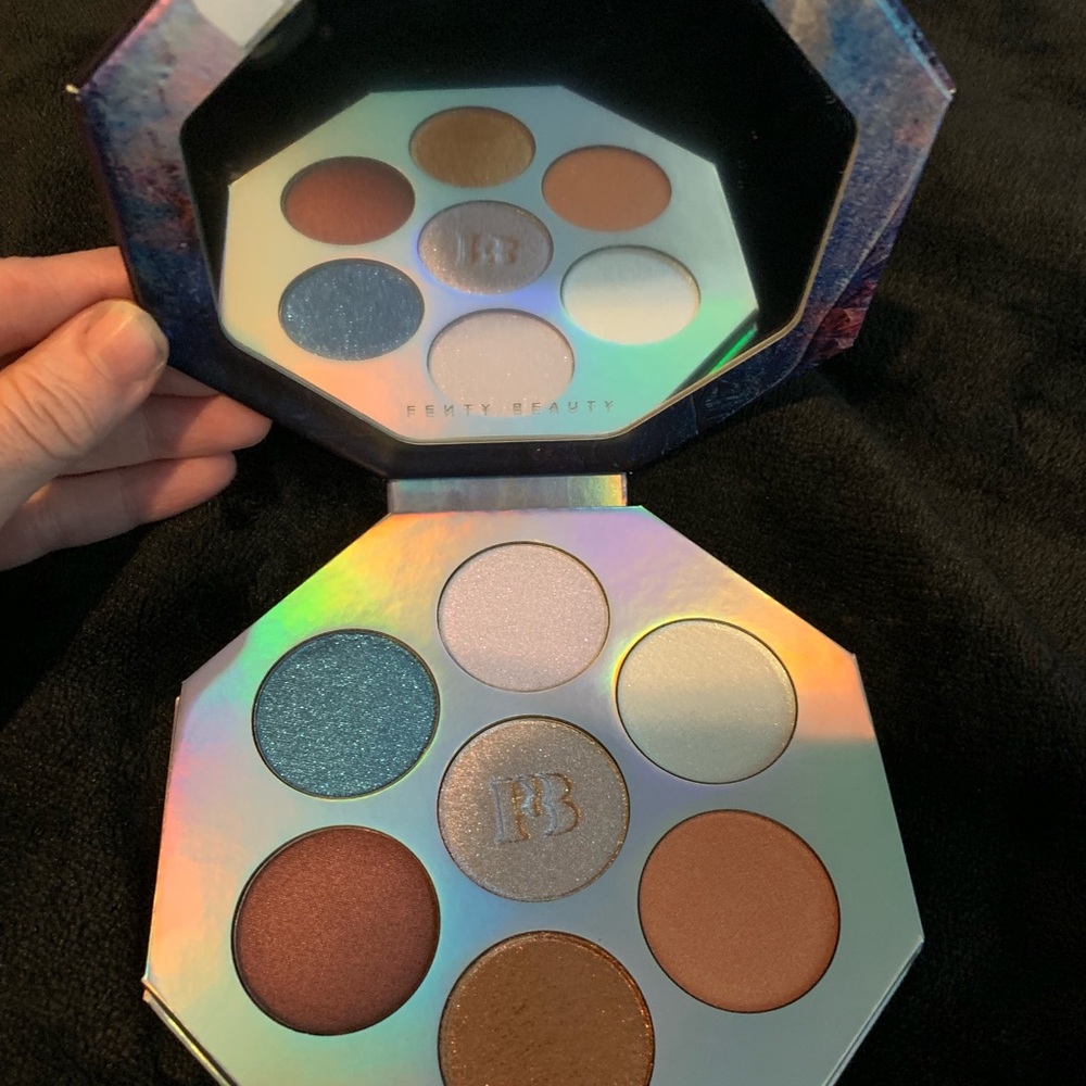 Fenty - Picture 2 of 2